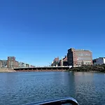 Botel Hausboot Lore Duisburg