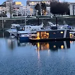 Hausboot Lore Botel *