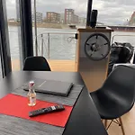 Hausboot Lore