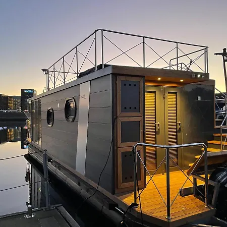 Hausboot Lore * Дуйсбург