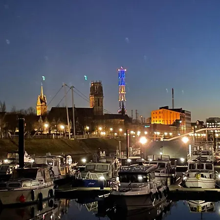 Hausboot Lore Ботель *