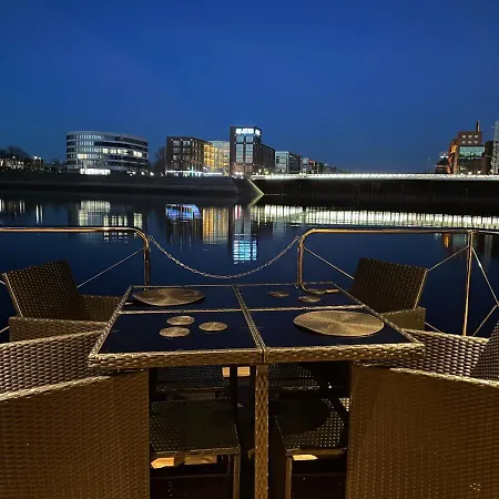 Hausboot Lore Duisburg