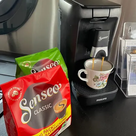 Hausboot Lore * Duisburg