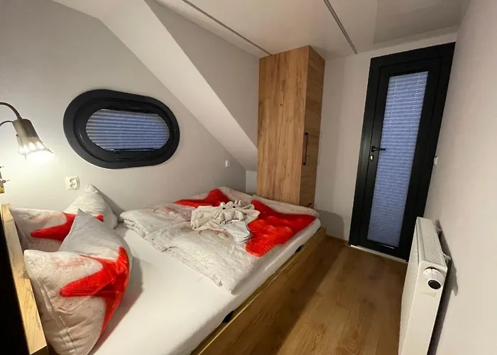 Hausboot Lore Botel Duisburgo