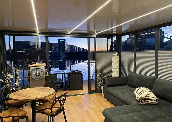 Hausboot Lore دوسبرغ